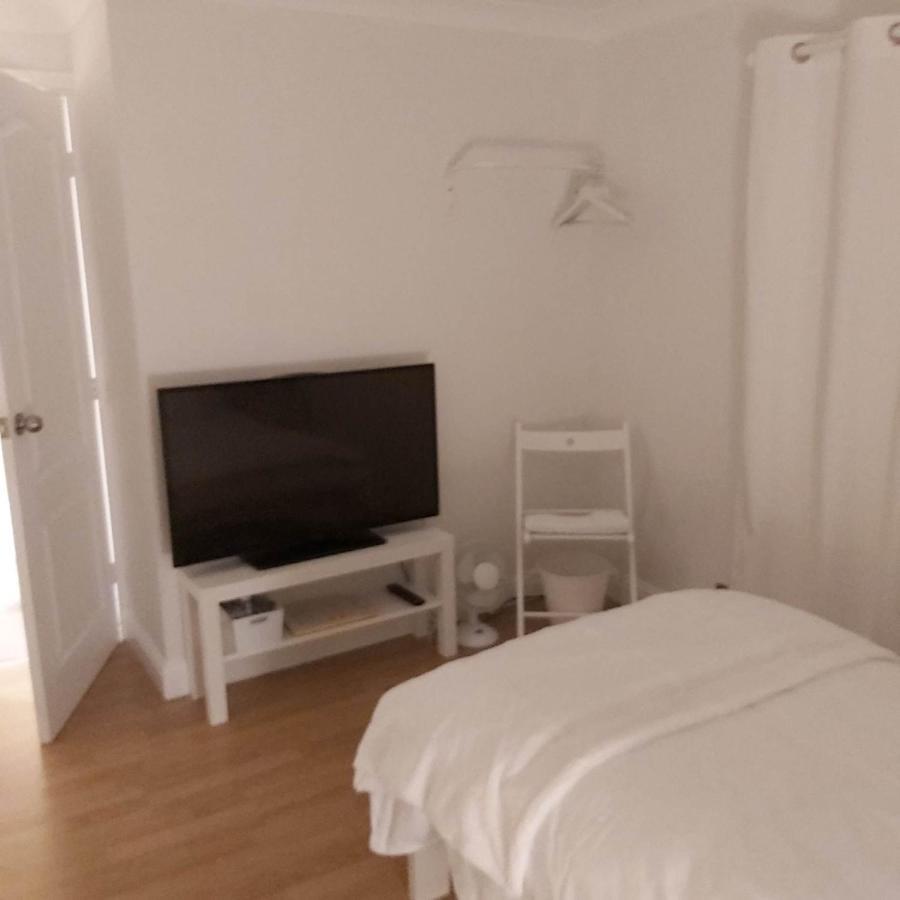 White House Apartment Sheffield Bagian luar foto